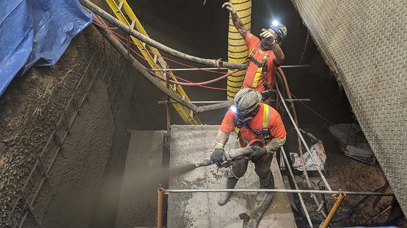 shotcrete workers